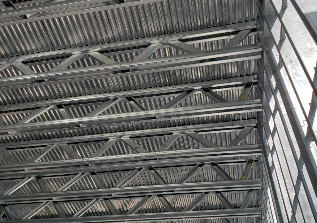 Barndominium ceiling trusses in Mississippi