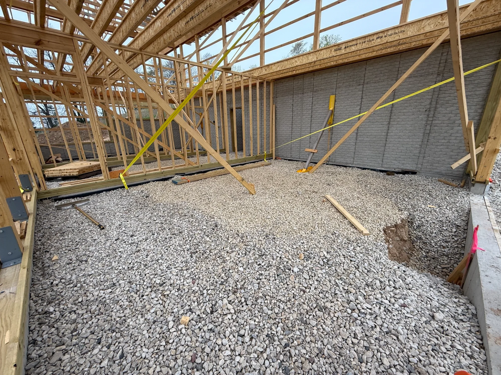 Wood frame barndominium construction in Mississippi